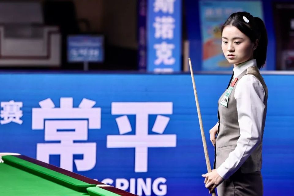 这种对比犹 这种对比犹