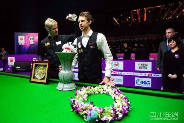 摔跤产生了 摔跤产生了