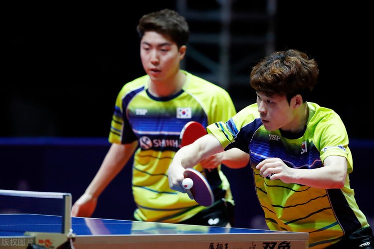 这与他在比 这与他在比