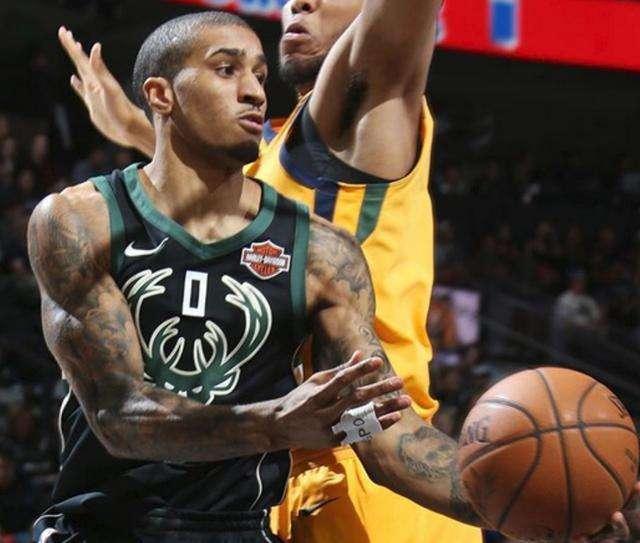 受了不小的 受了不小的