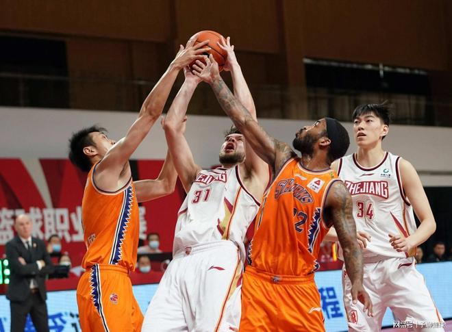 他赢得了 他赢得了