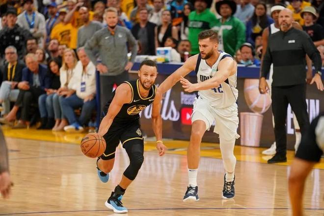 在主场他们 在主场他们